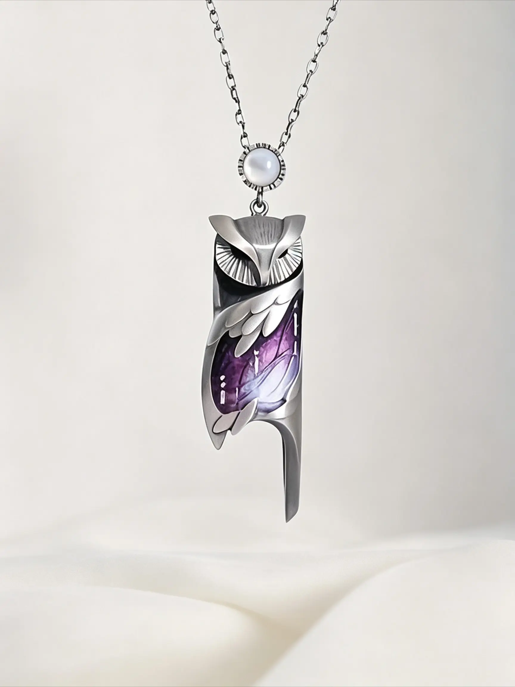 A Vintage Purple Owl Moonstone-Style Pendant Necklace for Women: Light Luxury, Niche Fashion, Sophisticated Style—Perfect for Parties, Gatherings, and Everyday Commutes