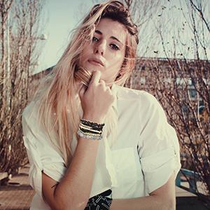 LOYALLOOK 8 Sets Bohemian Stackable Bead Bracelets for Women Stretch Multilayered Boho Stackable Bracelets Stack Beads Multicolor Beaded Strand Bangle Charm Bracelets Boho Tassel Bracelet Set Handmade Jewelry Elastic Cord Summer Gift Perfect