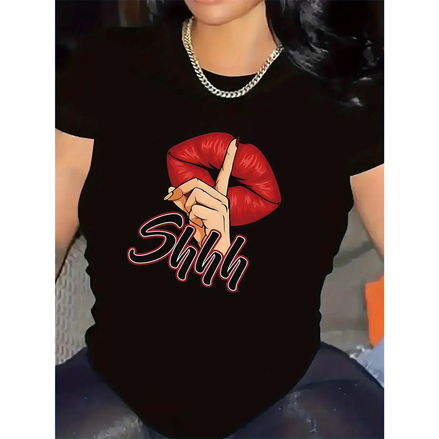 Men's/Women's Short-Sleeved Graphic Print T-Shirt - Fashion Street Style, Red Lip Design, Soft Breathable Fabric, Durable Lightweight, Ideal for Restaurant & Casual Dining Wear