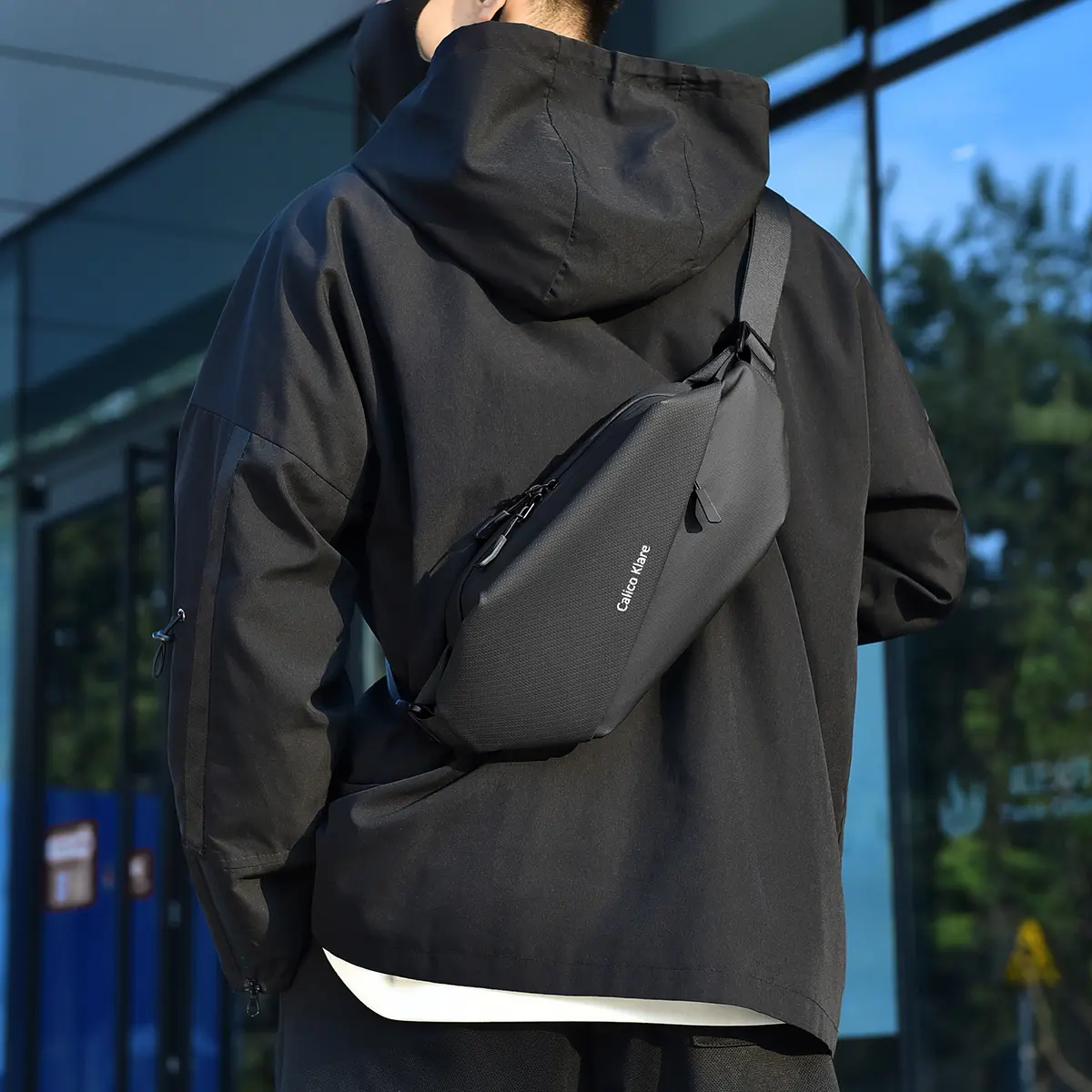 Men's messenger bag lightweight large-capacity breast bag small backpack sports and leisure waterproof shoulder bag trendy mobile phone fanny pack  Outdoor
