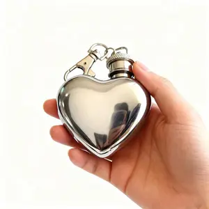 30ml Heart-Shaped Wine Hip Flask Mini Stainless Steel Hip Flask Keychain - Portable Liquor Bottle for Outdoor/Travel/Gift