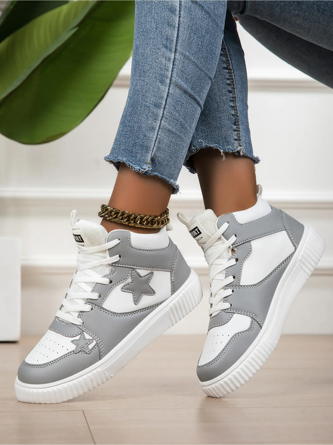 Women's Star High Top Skate Shoes, Unique Thick Cookie Sole Casual Sneakers, Versatile Trendy Footwear for Girls, Suitable for Daily Outfits