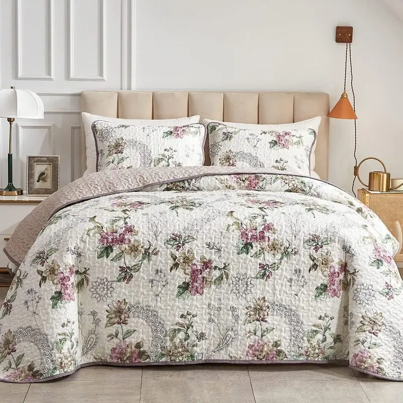 Beige Floral Quilt Set Full Queen Reversible Soft Lightweight Microfiber Bedspread Bedding 3 Piece Set