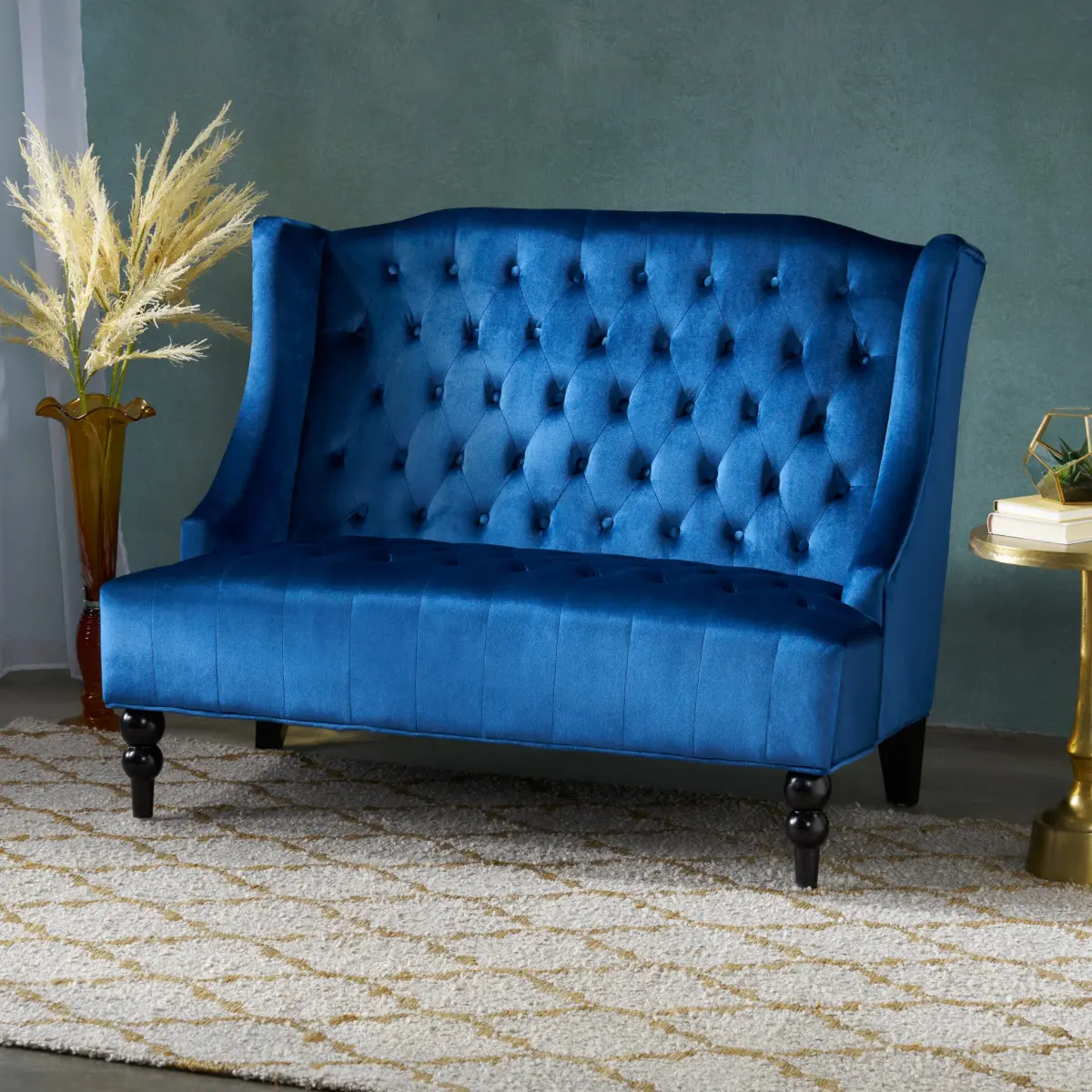 LOVESEAT