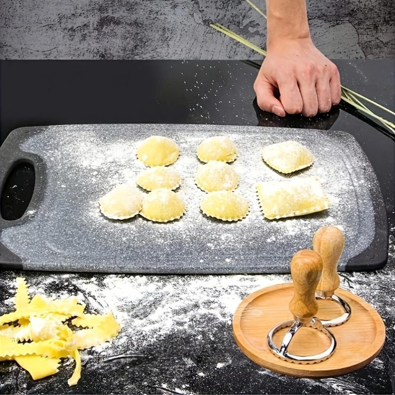 Set of 5 Ravioli Stamps, Wooden Handle Ravioli Cutter for Making Ravioli, Pasta, Dumplings, Lasagna, Pierogi, And Dough Pressing