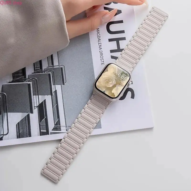 2026 New I-Magnetic Silicone Apple Watch Band, Three-Bead 2-Section Split Design Replacement Strap Compatible with iWatch Series 10, Soft Flexible Magnetic Wristband, Trendy Daily Fashion Accessory for All Watch Sizes