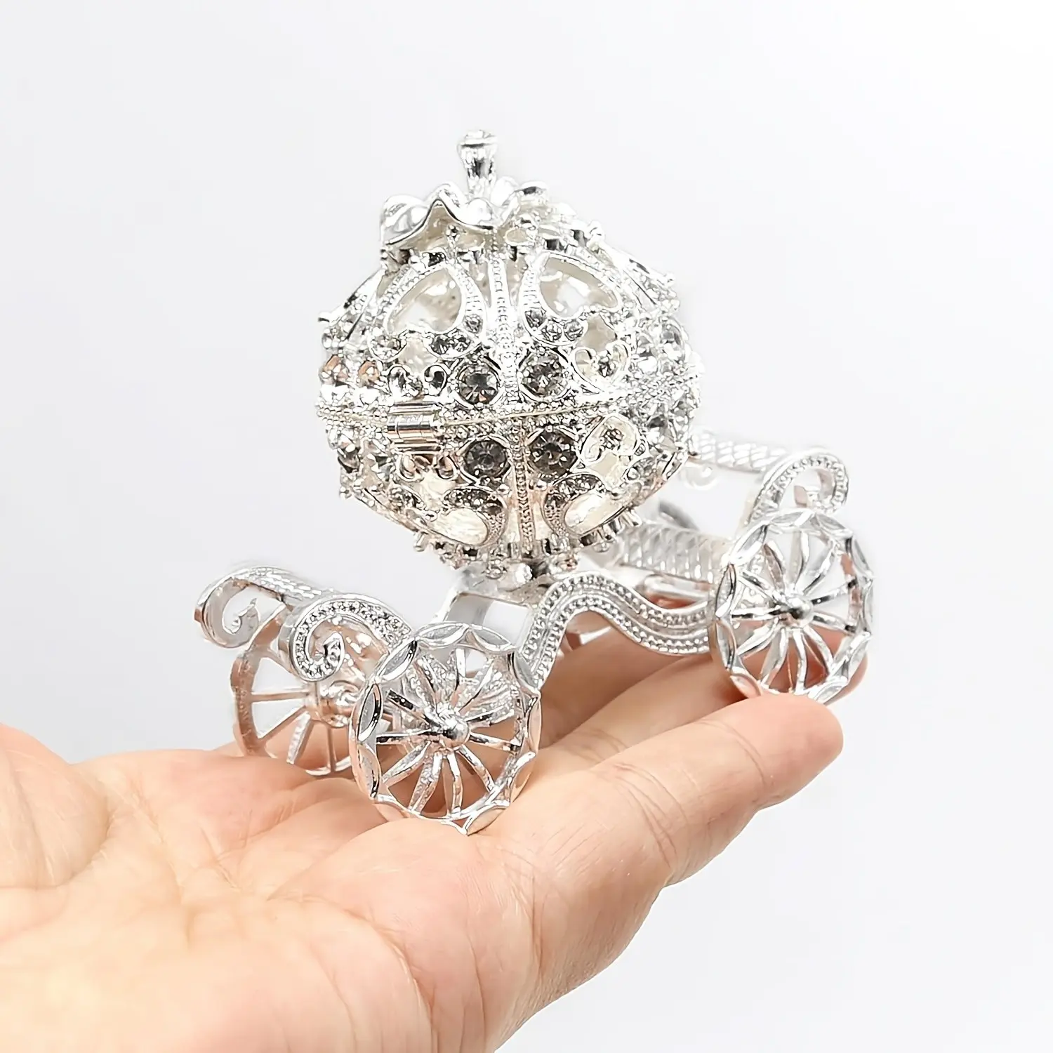 Crystal Pumpkin Carriage Jewelry Box, Cinderella Theme Silver Color Rhinestone Display Stand, Unique Gift for Women, Elegant Jewelry Organizer