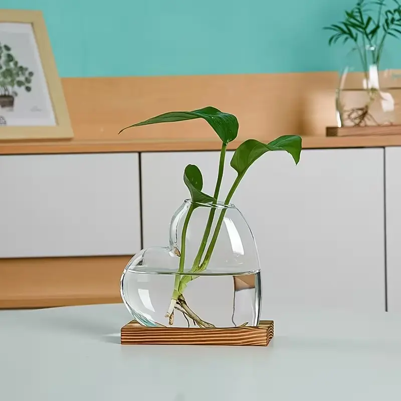Plant Glass Vase with Wooden Base, Heart-Shaped Transparent Hydroponic Planter, Ideal for Garden, Living Room, Bedroom, Kitchen Decor, Clear Vase