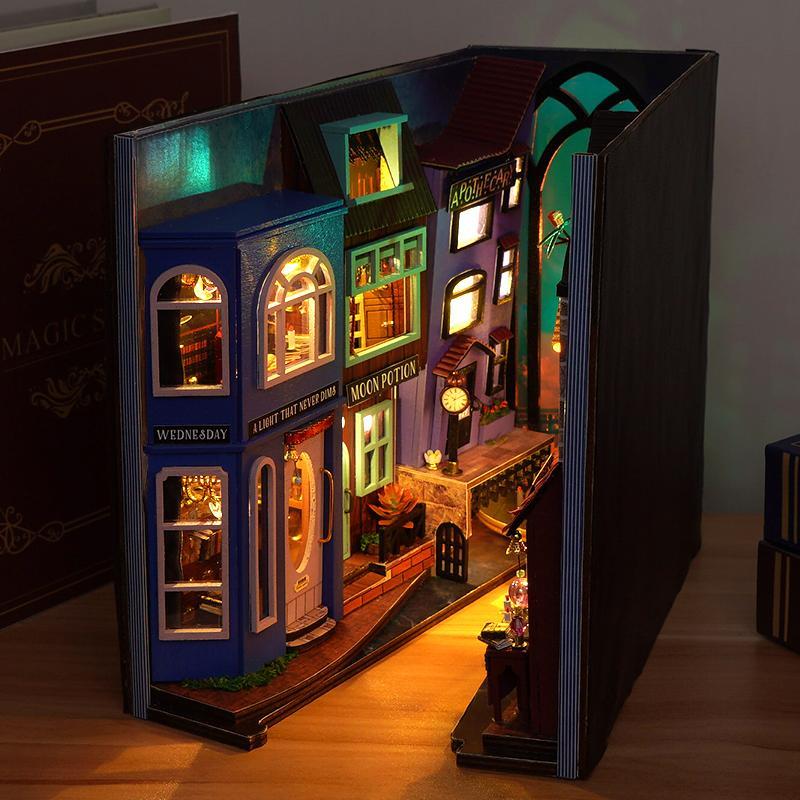DIY Book Nook Kit, 1 Box Miniature Book Nook Kit, Bookshelf Decor, Home Decor Micro Model, The Perfect Gift for Teenagers and Adults, Halloween