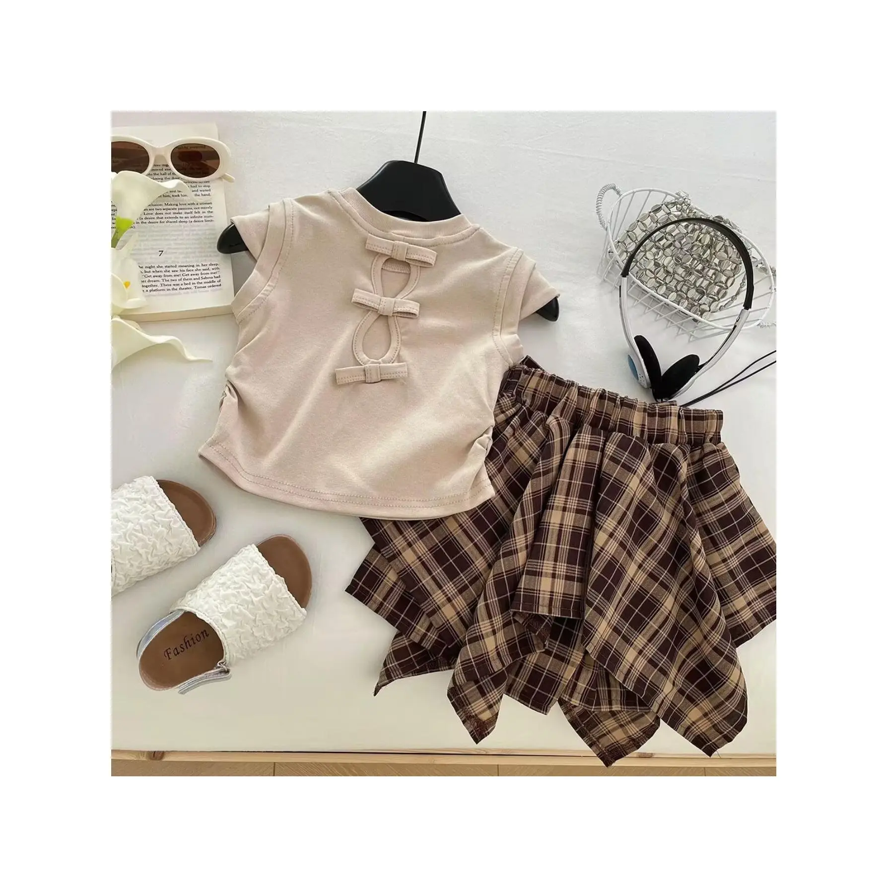 Girls' Korean Look 2-Piece T-Shirt Set - New Summer Outfit with Fly-Sleeve Soft Cotton T-Shirt, Asymmetric Cut Grid Skirt, Ideal for Trendy Girls & Outdoor Fun, Fly Sleeves, Kids Outdoor Play, Asymmetrical Skirt, 4-5Y, 3-4Y, Outfits Set, Casual Tees Set,