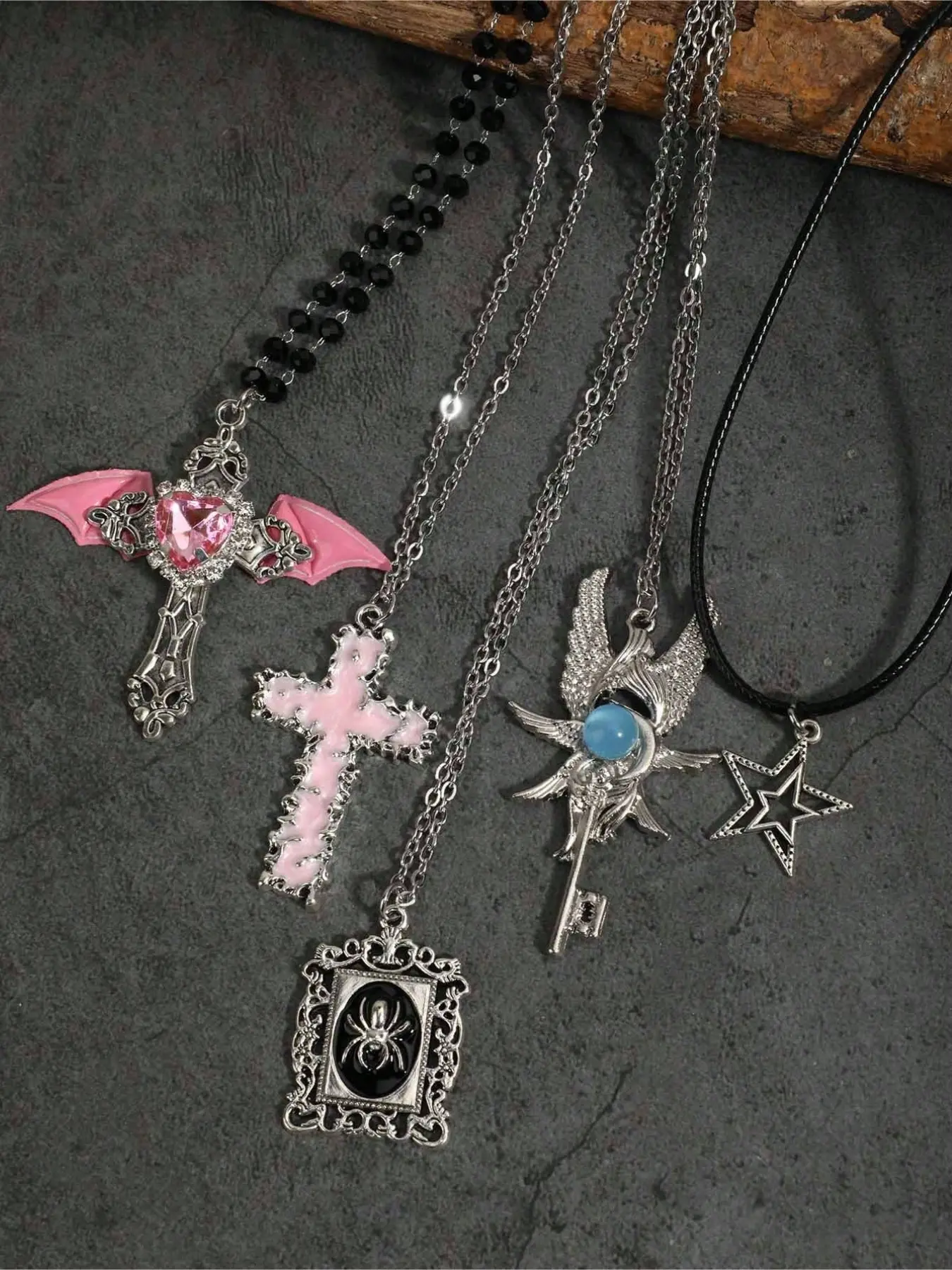 5pcs Vintage Gothic Angel Wings Pink Rhinestone Heart Cross Spider Melting Pink Cross Wings Key Star Y2K Women Necklace Set
