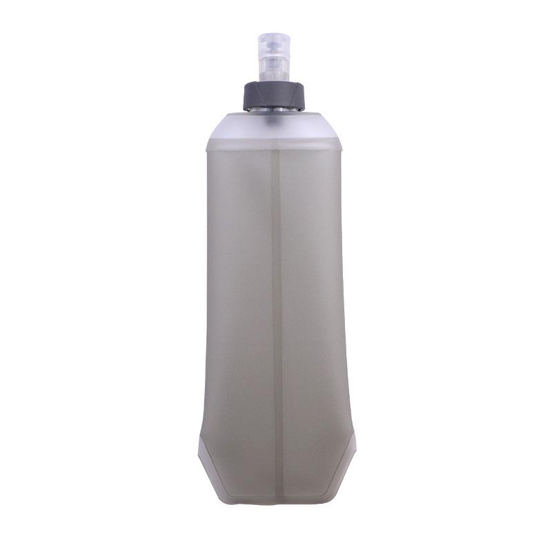 Eco-friendly, non-toxic, foldable soft water bottle for outdoor cycling and running, silicone rotating TPU squeeze-type portable sports water bottle