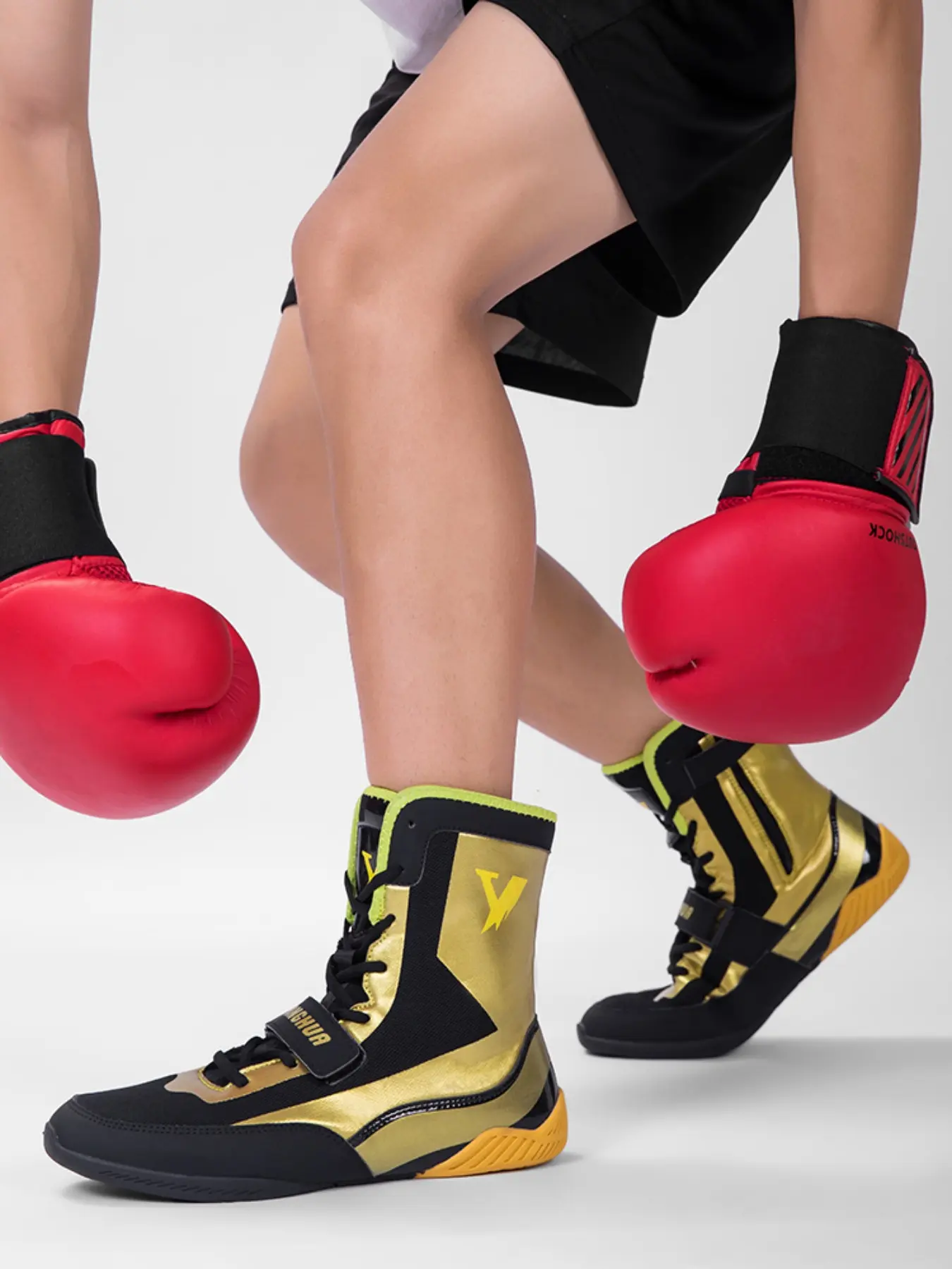 Men's Wrestling Training Shoes, High-Top Martial Arts Sneakers, Muay Thai Kickboxing Trainer, Anti-Rip PU Upper, Slip-Resistant Sole