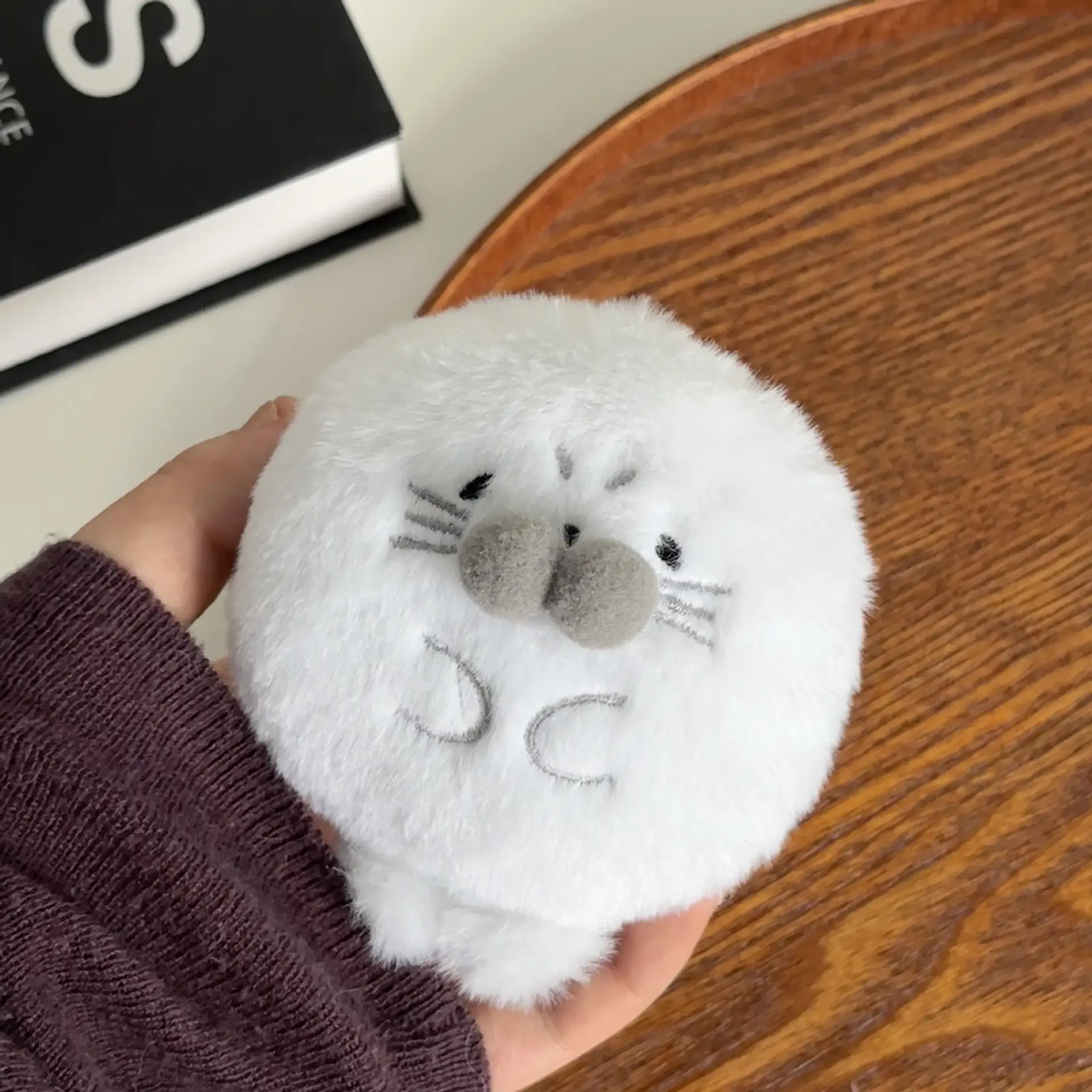 1PC Cute Seal Dumpling Hanging Ornament, Keychain Doll Pendant, Student Backpack Decoration, Ocean Animal Small Accessory, Cool Keychains