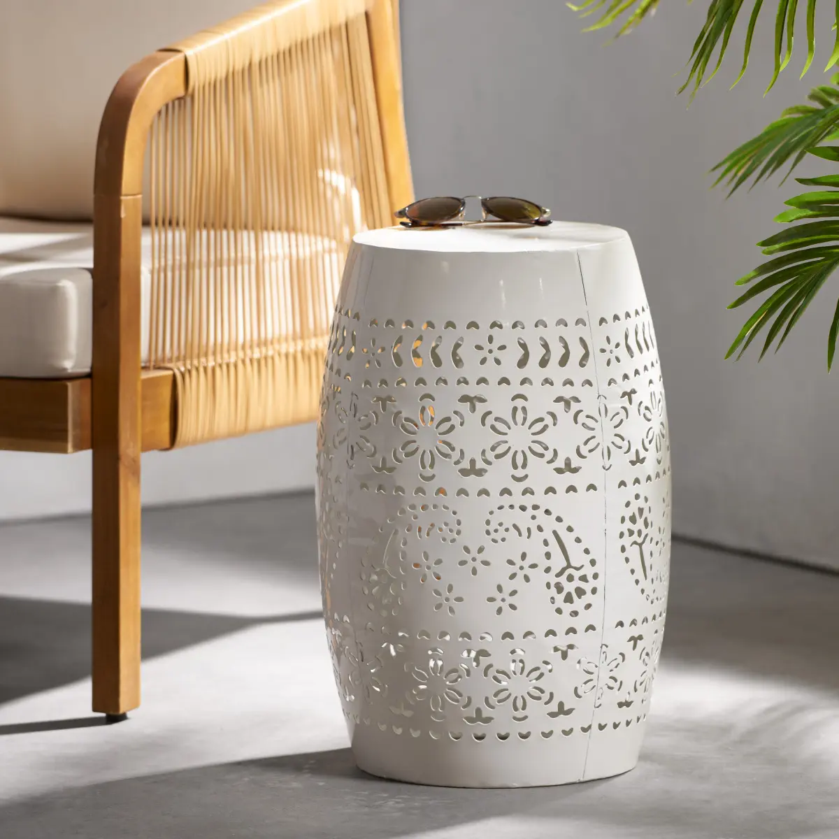 Christopher Knight Home® RUBY Side Table, Lace Cut Metal End Table for Outdoor & Indoor Use, Barrel Shape Accent Table with No Assembly Needed for Garden, Patio, Living Room, Backyard Decor  (Original SKU:61304.00WHI)