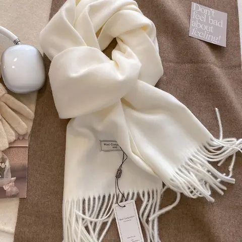 Solid Color Tassel Decor Letter Patched Scarf, Fluffy Soft Scarf, Casual Fashionable Scarf, Casual Warm Fringe Trim Shawl for Women & Men, Fashion Accessories for Daily Wear, Dainty Gift for Partner, Textured Blanket Scarf, Trendy Solid Shawl
