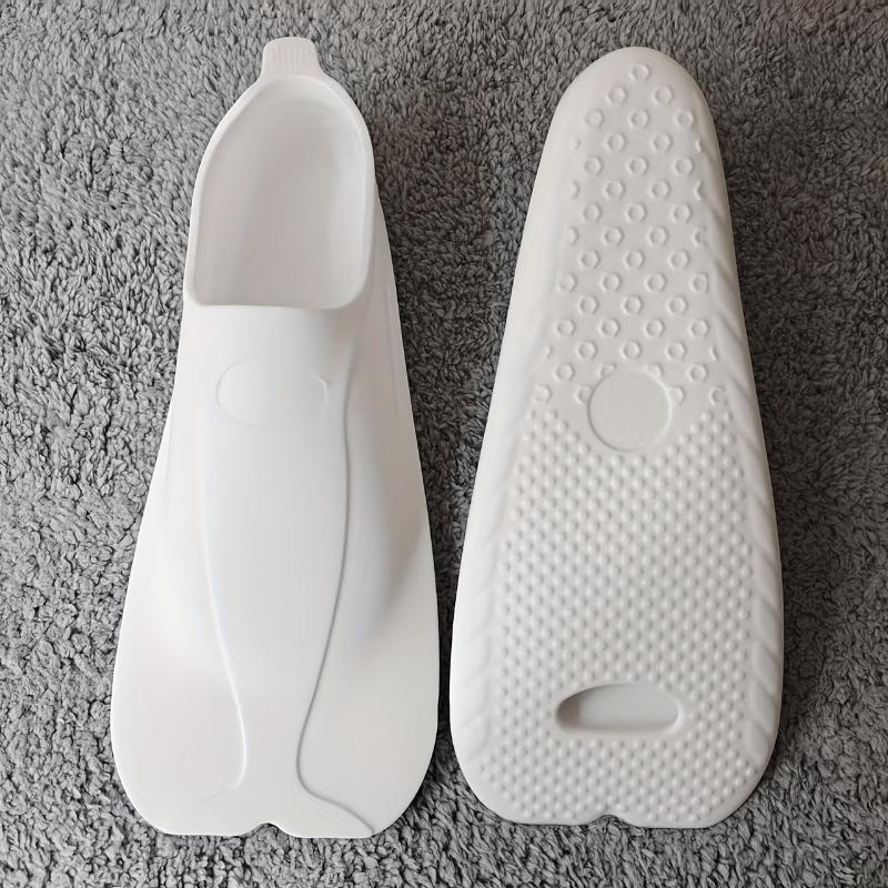 Swimming silicone swimming fins are suitable for swimming and snorkeling training fin equipment