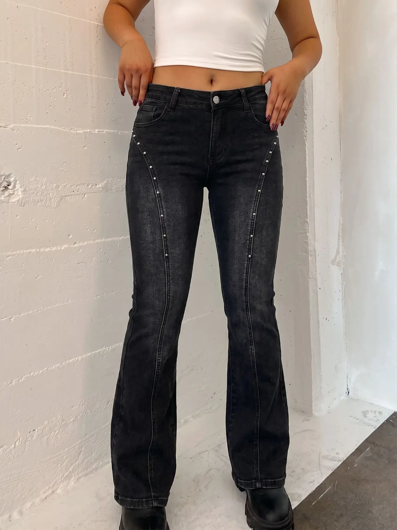 Girls Vintage Rivet Detail Flare Jeans, Elastic Cotton Fabric, Low Waist, Punk Rock Style, Party, Music Festival, Casual Wear, Bottoms