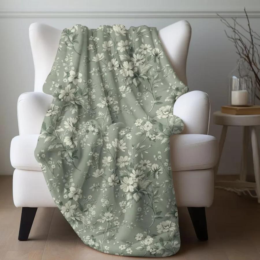 Colorful Floral Patchwork Blanket – Cozy Flannel Throw for Couch, Bed, Travel, All Season