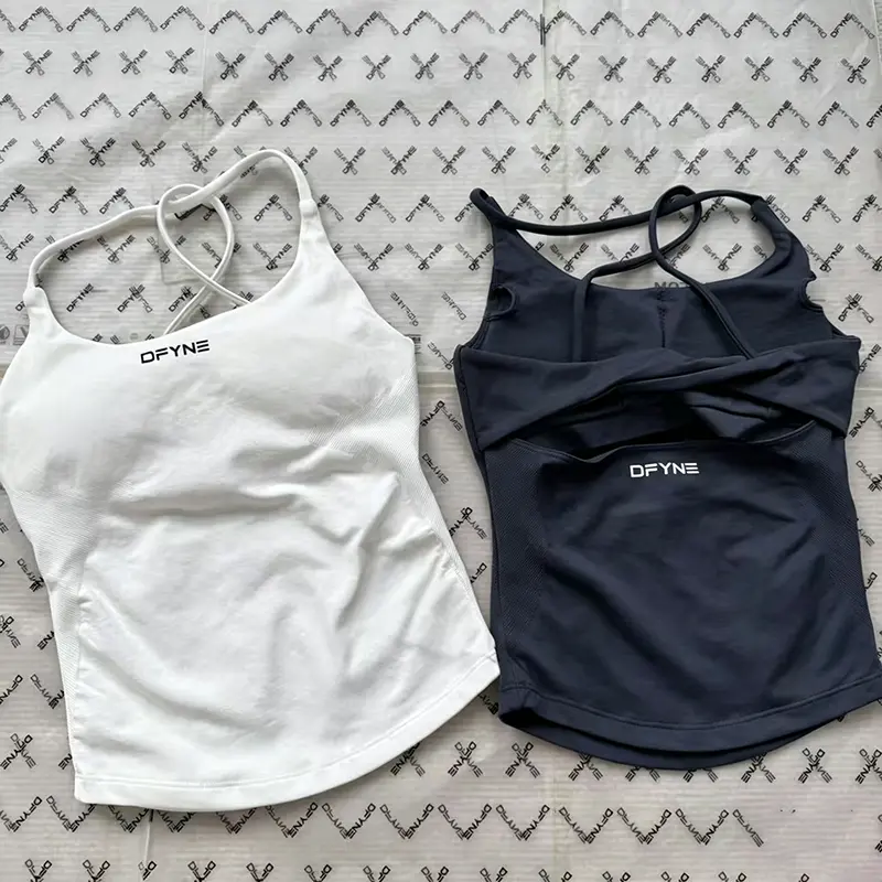 DFYNE Women's Gym Clothes Built-in Bra Tank - Premium Matte Square Neck, Twist Back, Seamless Fitted Crop Top, Anti-Chafing Side-Breast Smoothing, Broadens Upper Frame, Cold Wash Yoga Cami, Gym Clothes Women, Architectural Rear Twist, 4-Way Heavy Stretch,