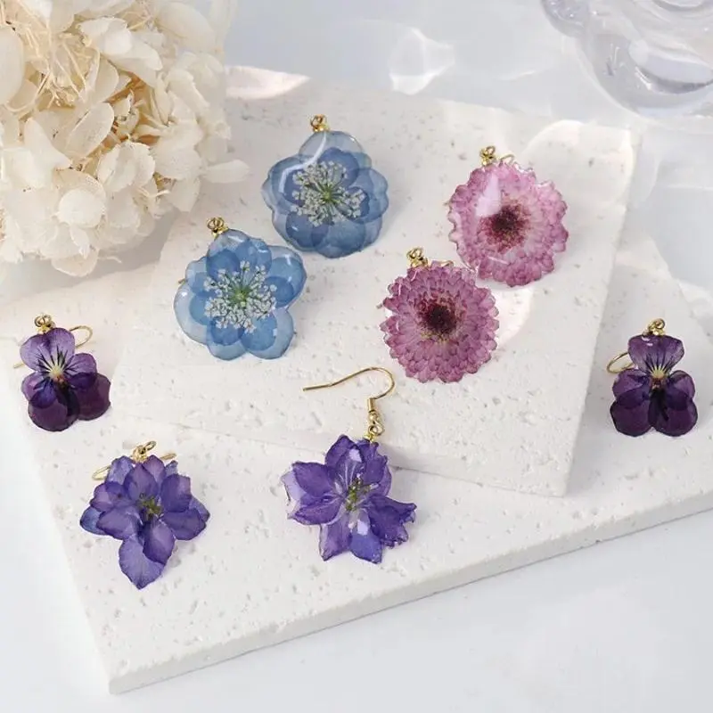Handmade Copper Dried Flower Earrings, Epoxy Resin Natural Real Flower Jewelry, Unique Plant Accessories for Birthday Party, Wholesale Custom Gift, Flowers