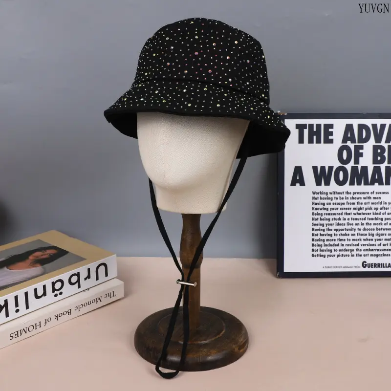 Sparkling Rhinestone Bucket Hat, Wide Brim Sun Hat with Adjustable Wind Strap, Glitter Decor Outdoor Headwear, Fashion Foldable Hat for Beach, Travel, Daily Casual and Street Styling