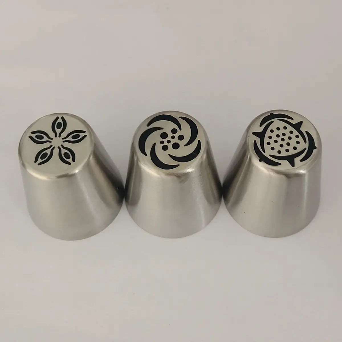 3-Piece Russian Piping Tips Set – Stainless Steel Flower Bouquet Icing Nozzles for Cake & Cupcake Decorating