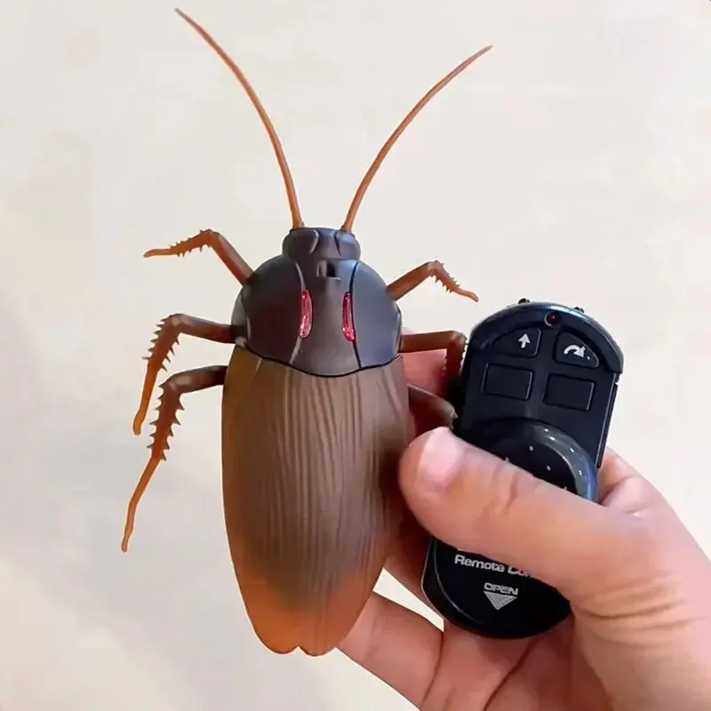 Trick Electric Cockroach Pet RC Simulation Animal Robotic Remote Control Ant Toy Halloween Xmas Mini Gift for Adult Prank Insect toy for kids, viral toy, novelty play toy, kidult fidget toy, birthday gift toy, safe play toy, indoor outdoor toy, travel min