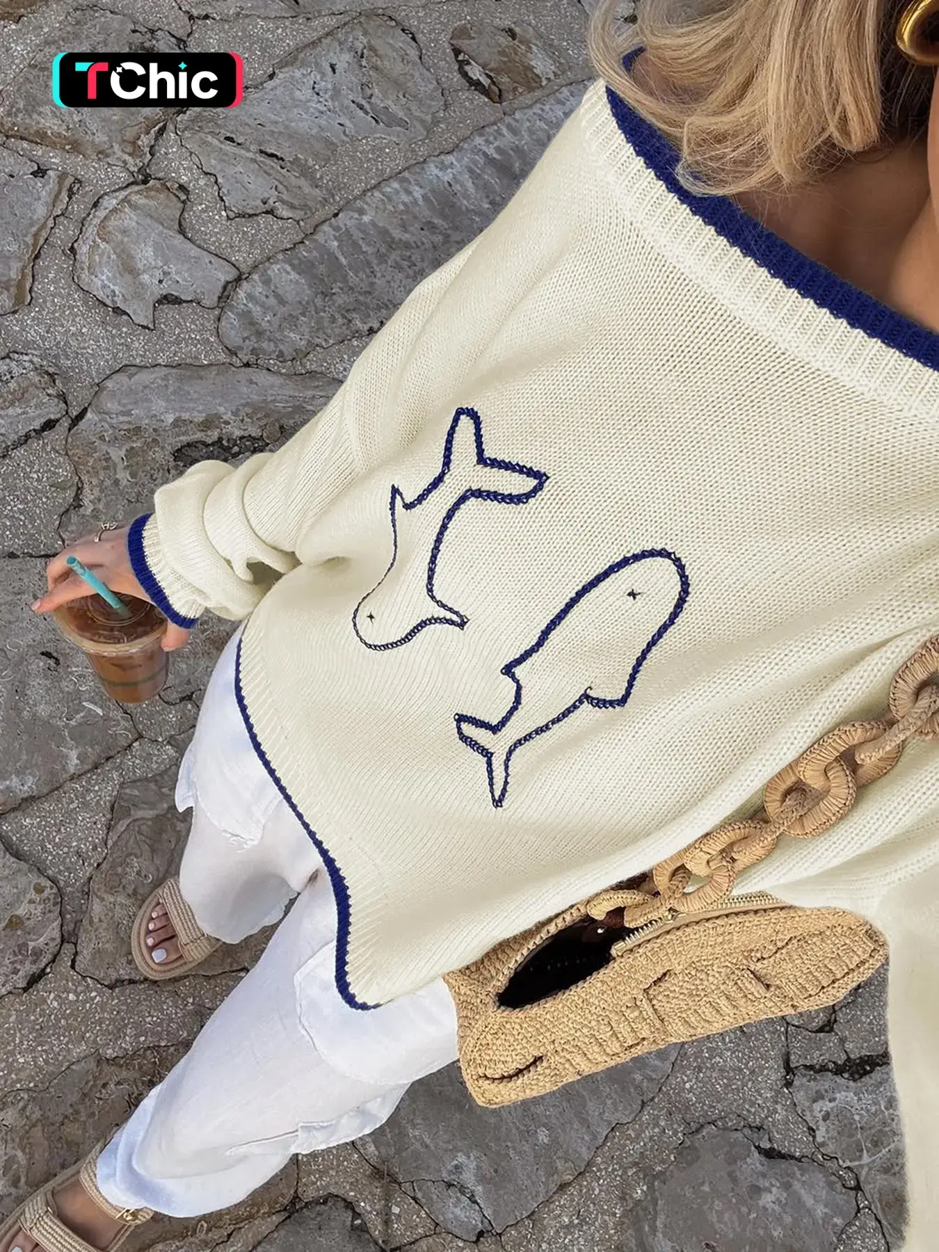 Round Neck Colorblock Loose-Fit Sweater with Double Fish Embroidery, Casual Long Sleeve Knit Top for Fall & Winter, Versatile Women's Apparel, Casual Pullover Tops, Knitwear