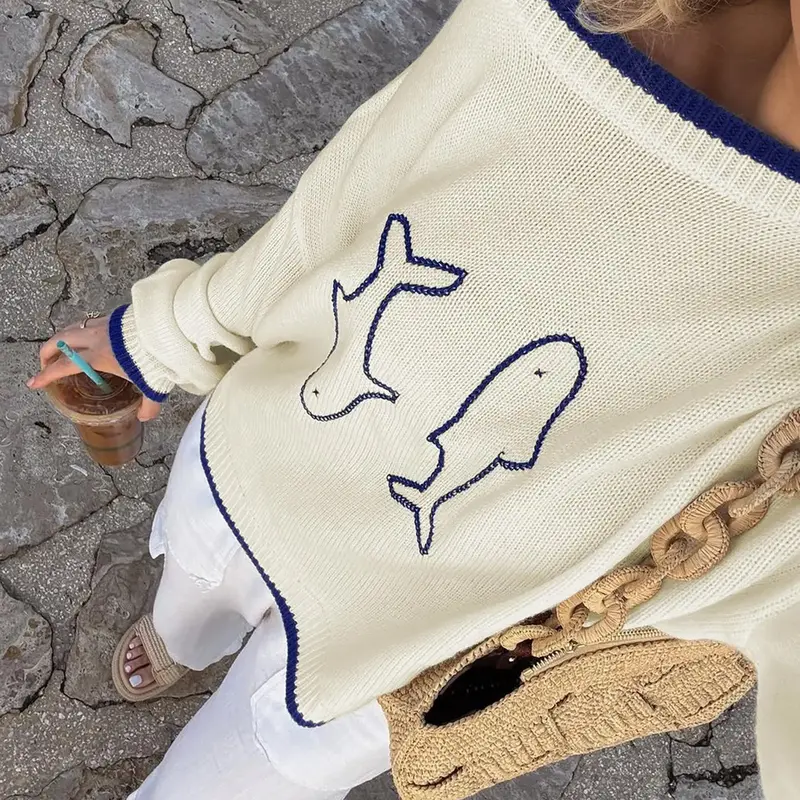 Round Neck Colorblock Loose-Fit Sweater with Double Fish Embroidery, Casual Long Sleeve Knit Top for Fall & Winter, Versatile Women's Apparel, Knitwear, Casual Knitwear Sweaters
