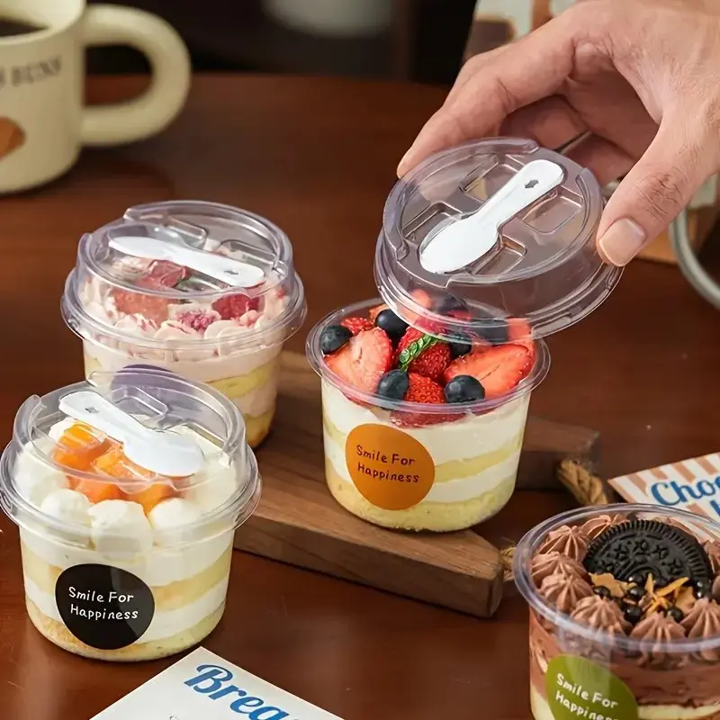 25/50 Sets Round Transparent Plastic Lidded Packaging Boxes with Spoons, Ideal for Cookies, Fruit Ice Cream, Mousse Cake, Yogurt Cups, Desserts