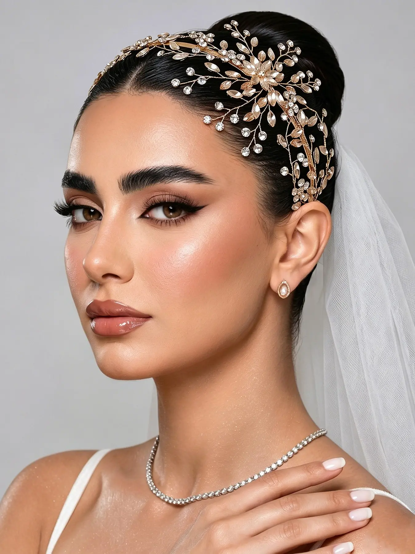 Luxurious Sparkling Rhinestone Headband, Elegant Women's Hair Accessory for Weddings, Parties, Holidays, Dance Events