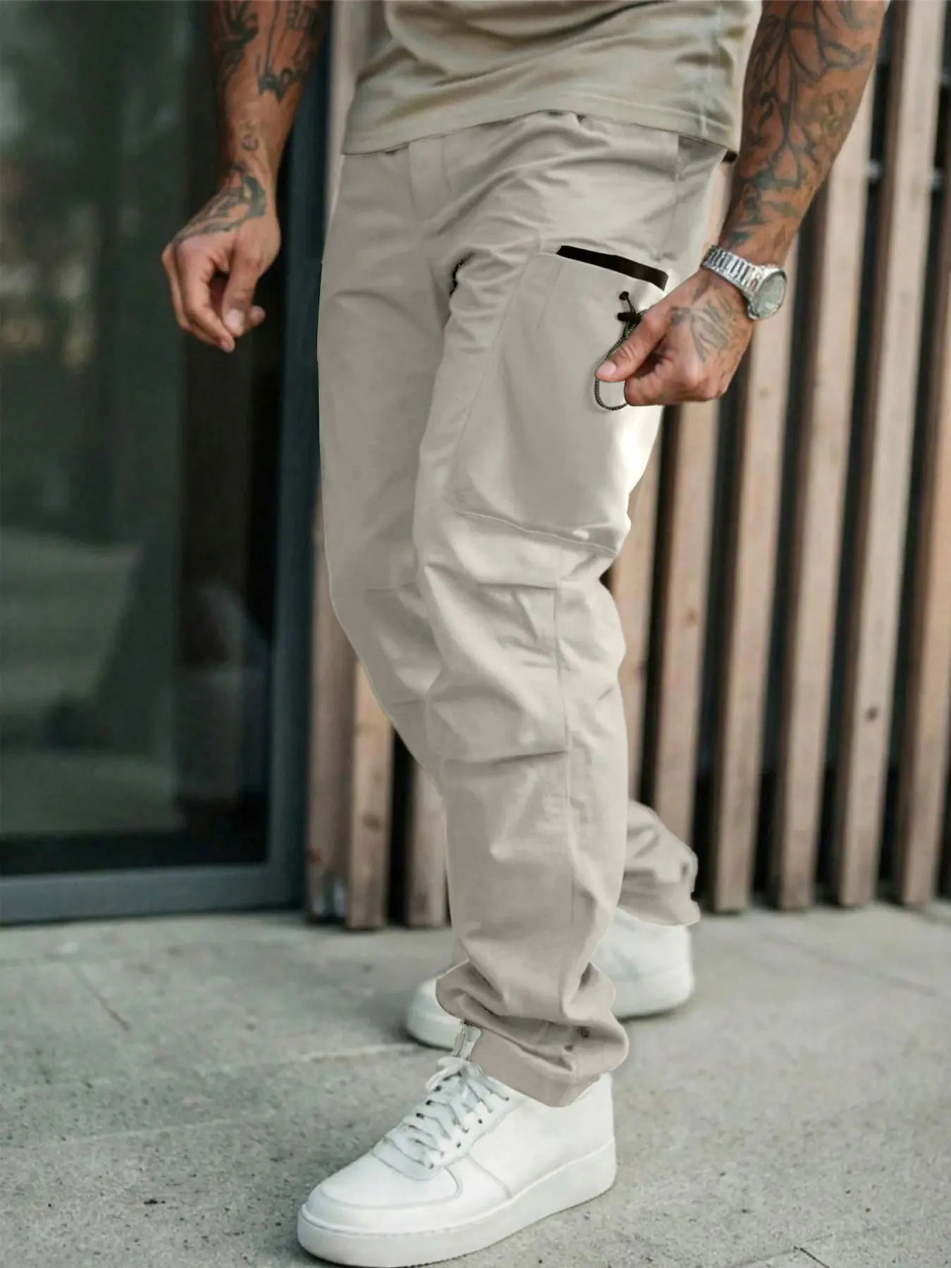 Men's Streetwear Cargo Pants with Drawstring Waist & Zipper Pockets, Breathable Fabric, All-Season Streetwear Pants for Daily Outdoor Activities