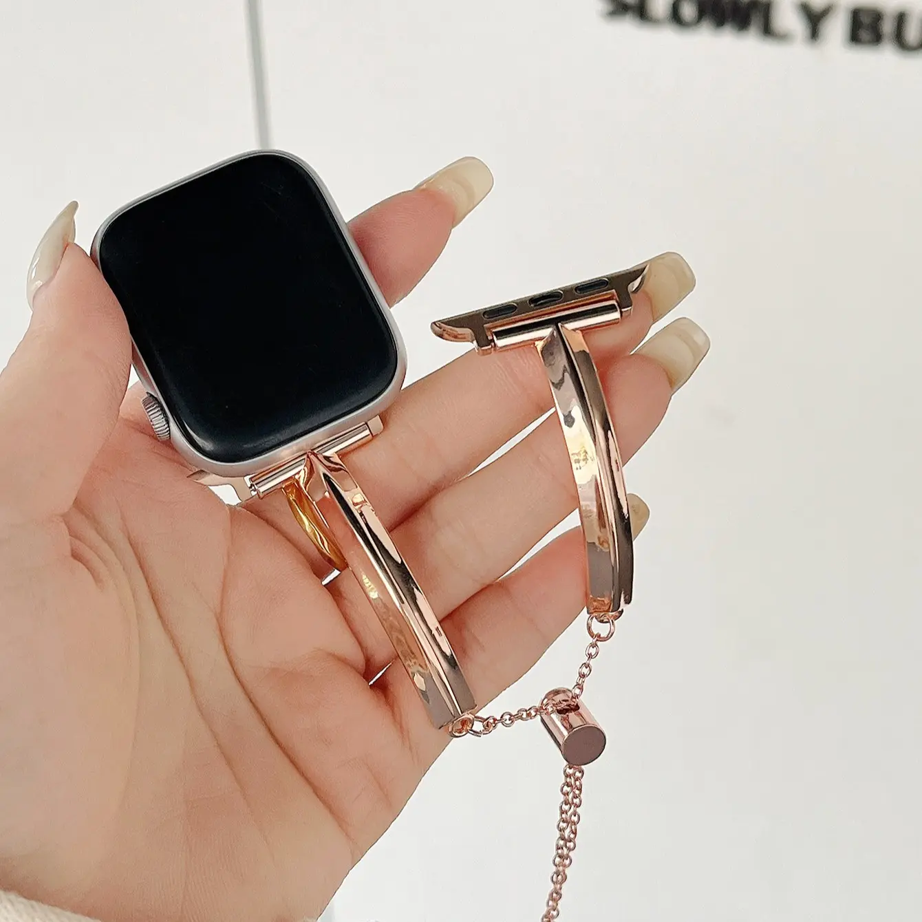 Elegant Metal Bracelet Strap for Apple Watch Series 11-7, Se, Ultra, Adjustable Beaded Chain, Women's Jewelry Band, Sizes 38-49mm