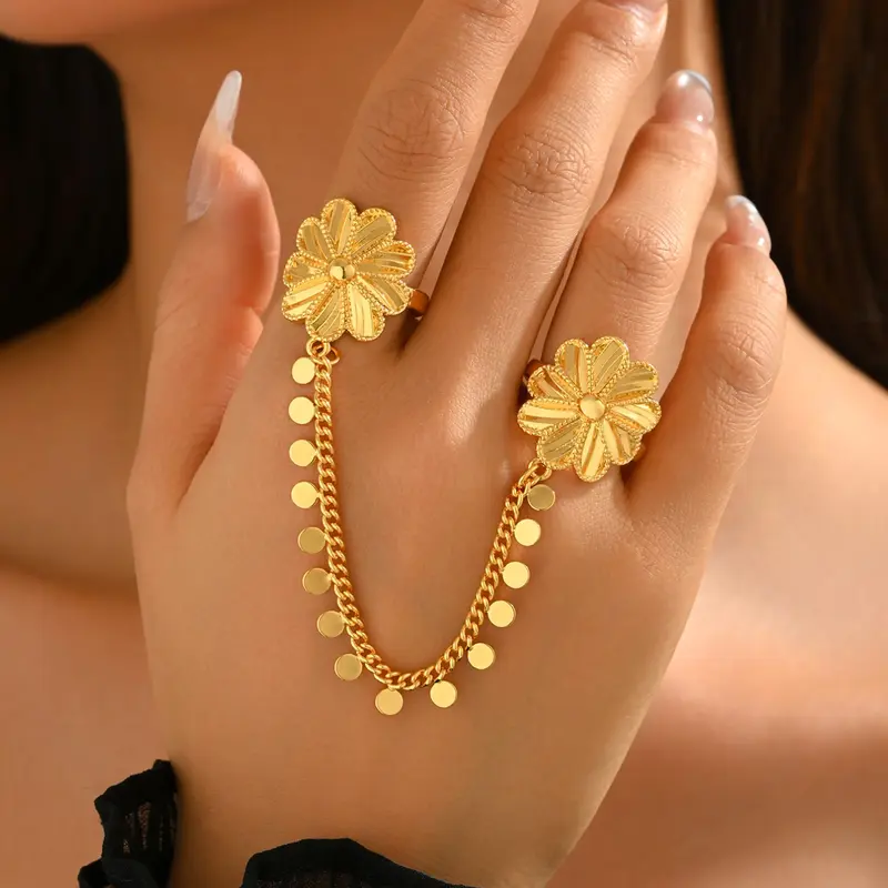 Vintage Court Style Luxurious Copper Gold Plated Ring, Hollow Out Design, Ethnic Wedding Accessory, Elegant Jewelry Piece, Finger Rings, Elegant Fashion Rings, Beautiful Rings