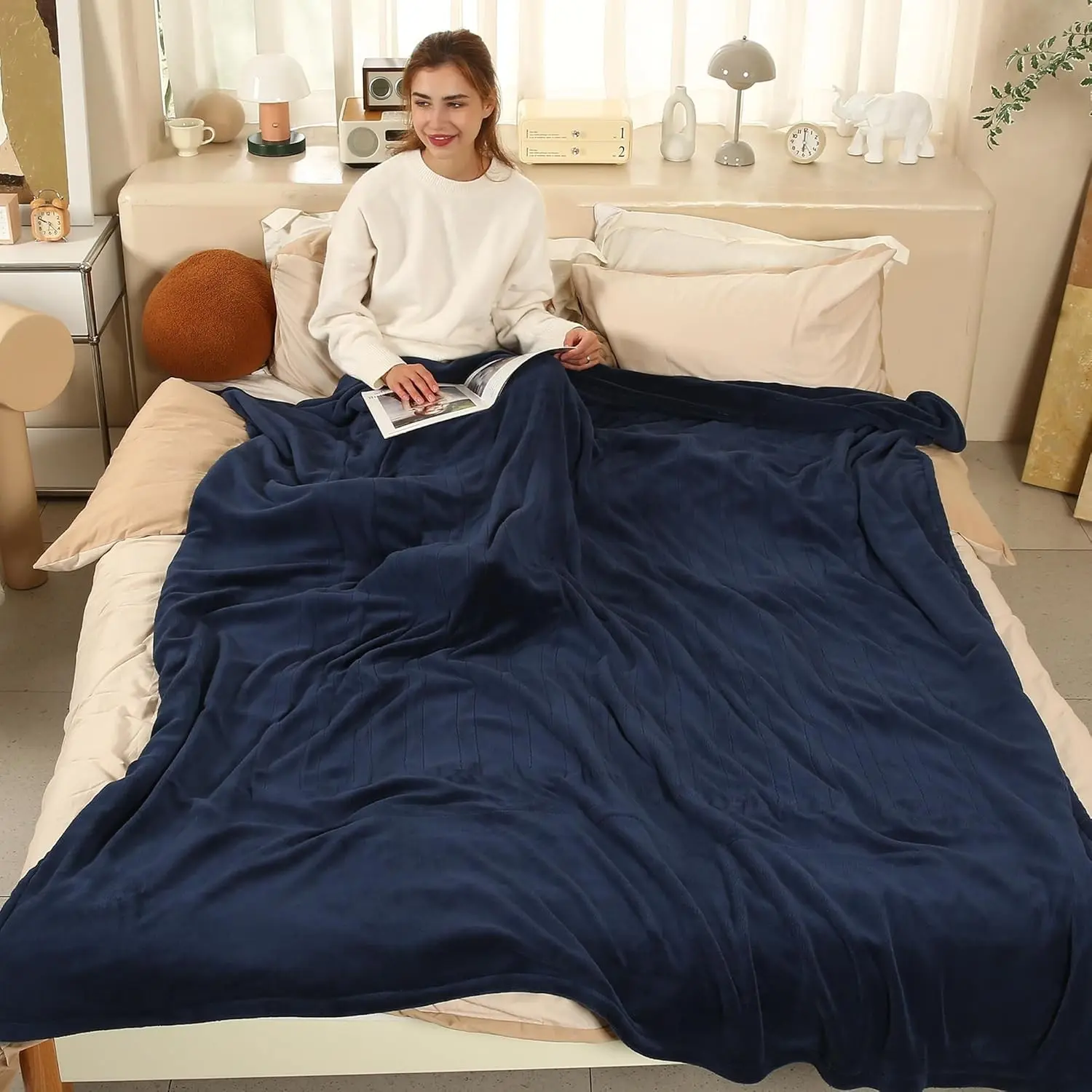 Heated Electric Blanket Twin Size Fast Heating Overheating Protection Ultra Soft Heated Throw with 5 Heating Levels 10 Hours Auto Off 62"x84" Navy Blue