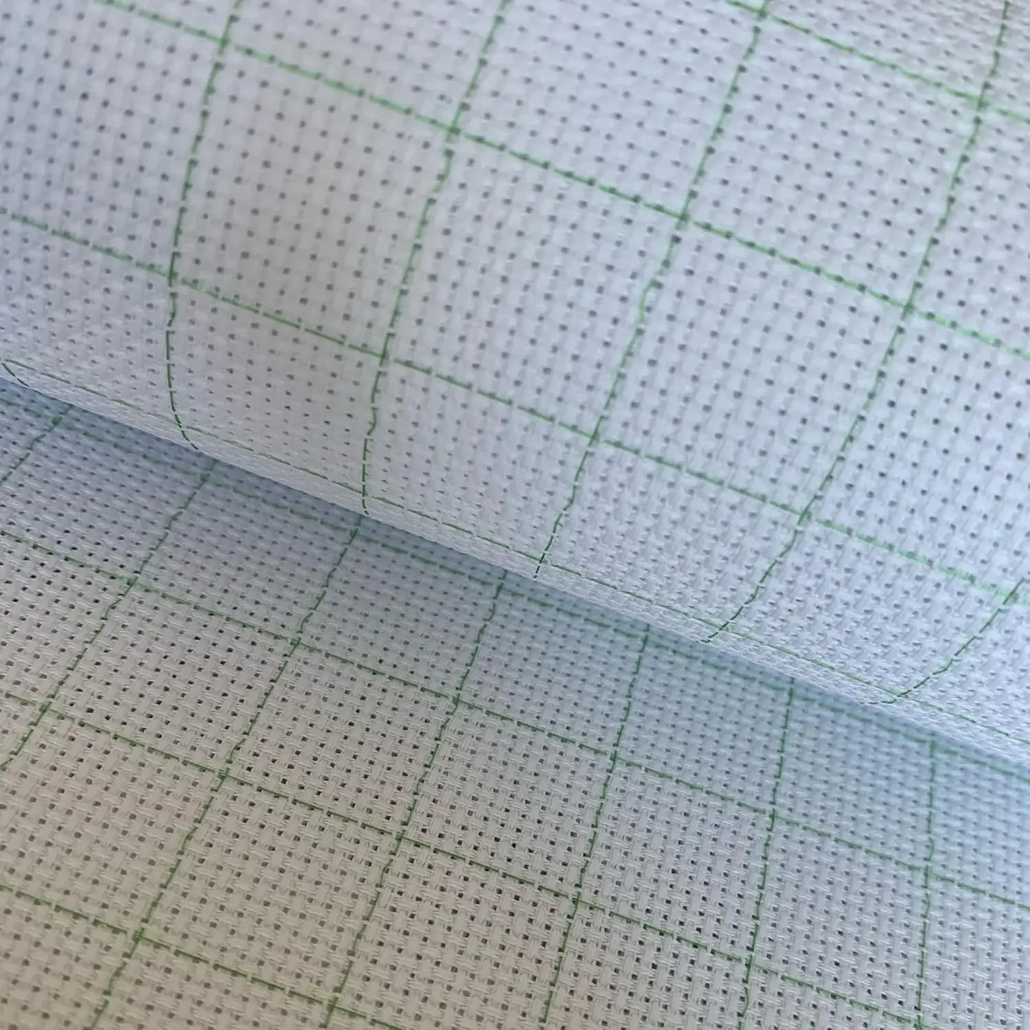 14CT Easy Count Thread Grid Aida Cloth Embroidery Cross Stitch Fabric Green Grid W29 x L39