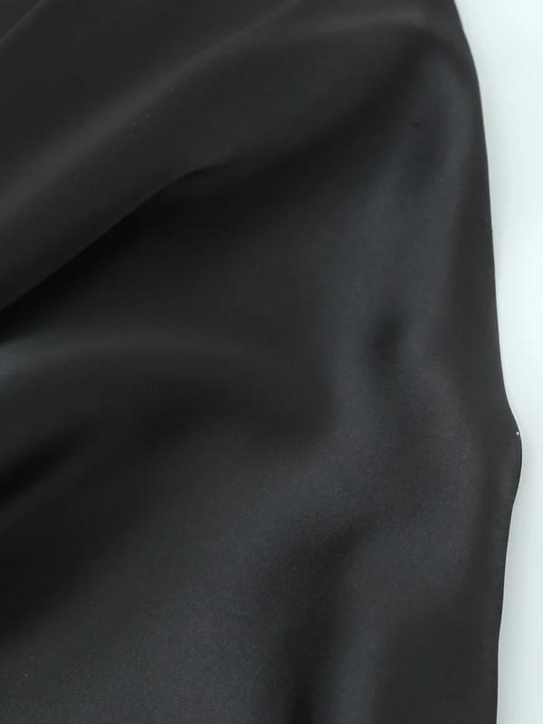 Women's Backless Satin Top, Loose-Fit Thin Fabric, Summer Sleeveless Blouse, Elegant Neckline Design, Perfect for Casual Wear