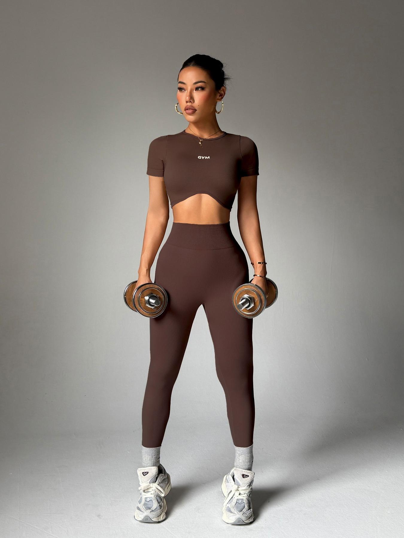 High Elastic Seamless Women's Sports Set, Comfortable Yoga Leggings for Active Lifestyle, Fashionable Gym Apparel, Yoga Clothes Set