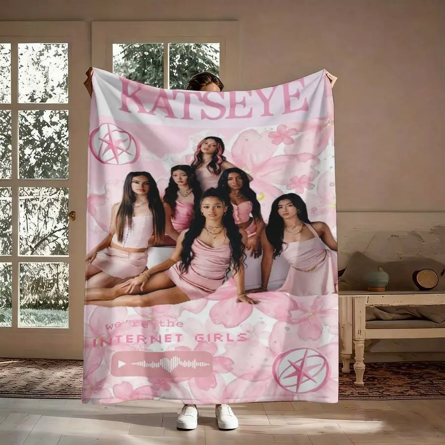 KATSEYE Pink Floral Ratseye Girl Group Poster  Blanket Soft Plush Warm Throw Blanket, Pastel Cherry Blossom Idol Group Audio Wave Decorative Couch Bedroom Nap Blanket, Giftable Kpop Stan Fan Aesthetic Comfort Blanket for All Seasons
