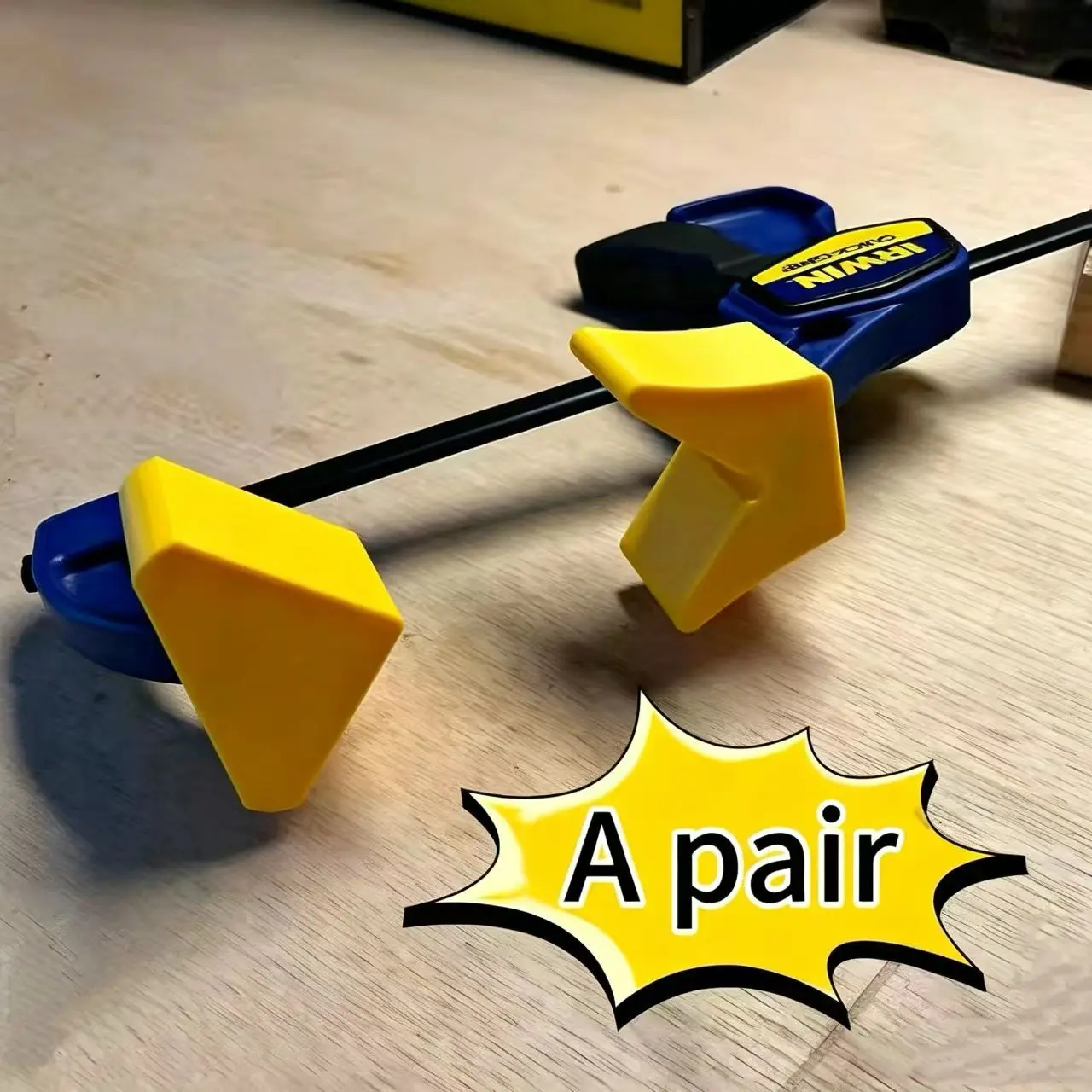 A pair of angle adapters, quick clamps, providing angle clamping, suitable for woodworking and projects, made of durable plastic material, essential fixtures for woodworking, professional to greatly improve work efficiency, the best angle clamping tool