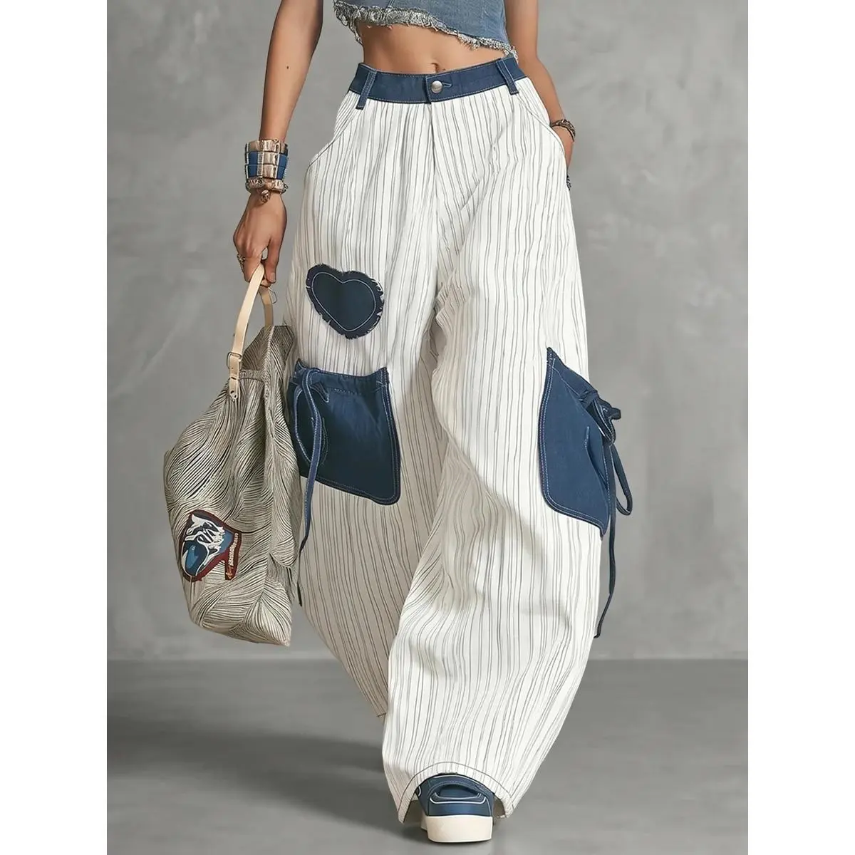 Women Striped Patchwork Wide Leg Cargo Pants, Heart Applique Multi Pocket Baggy Trousers, Color Contrast Drawstring Pocket Loose Casual Pants, Y2K Streetwear Hip Hop Fashion Bottoms For Daily Outfit