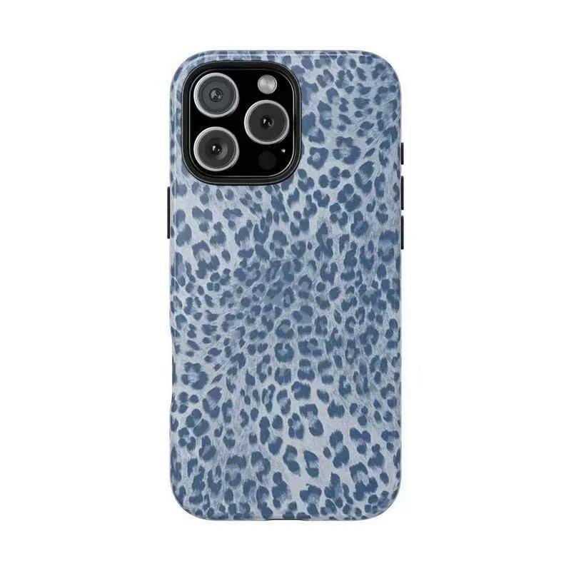 Fashion Leopard-Pattern 2-in-1 Shockproof Smartphone Case, Tough Cellphone Protective Cover, Handheld Wireless Phone Accessories for iPhone 11/12/13/14/15/16/17 ProMax Plus & Samsung Phones, Unisex Gift for Halloween, Christmas