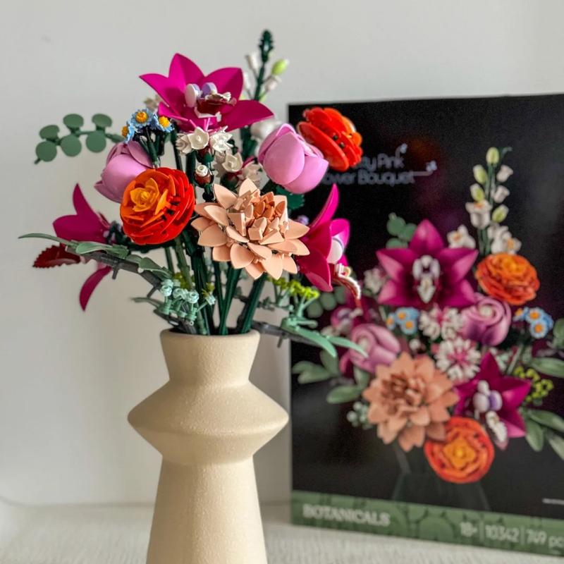 789pcs Pink Rose Bouquet 10374 Building Blocks Sets Red Rose Artificial Flower Bouquet Suitable for Christmas Gifts for Girlfriend Valentine's Day Gifts