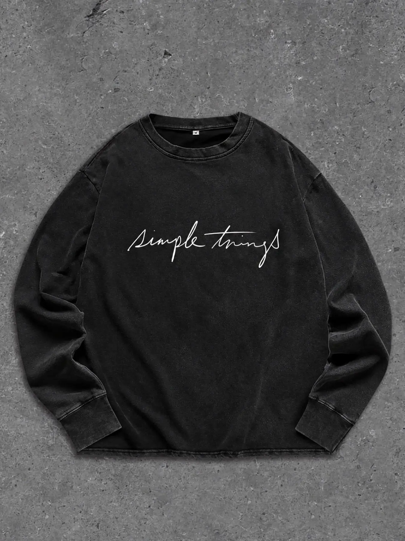 Unisex Acid Wash Black Long Sleeve Graphic Sweatshirt, Relaxed Loose Fit Drop Shoulder Crew Neck Jumper, Faded Charcoal "Simple Things" Handwritten Script Letter Pullover for Campus Outdoor Cozy Layering Outfit