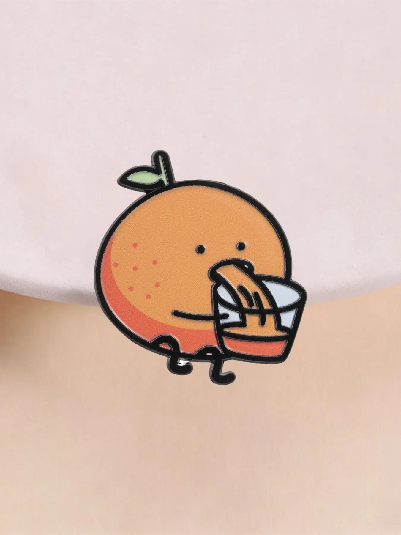 Cute Juice Enamel Pin, Cartoon Fruit Summer Brooch, Backpack Decoration Gift, Adorable Self-Drink Pin, Fun Accessory, Alloy Brooch Pin