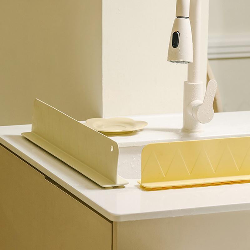 Silicone Sink Baffle Splash Guard Splatter Guard with Suction Cup Kitchen Anti-splash Stopper Anti-water Board For Sink Countertop Household