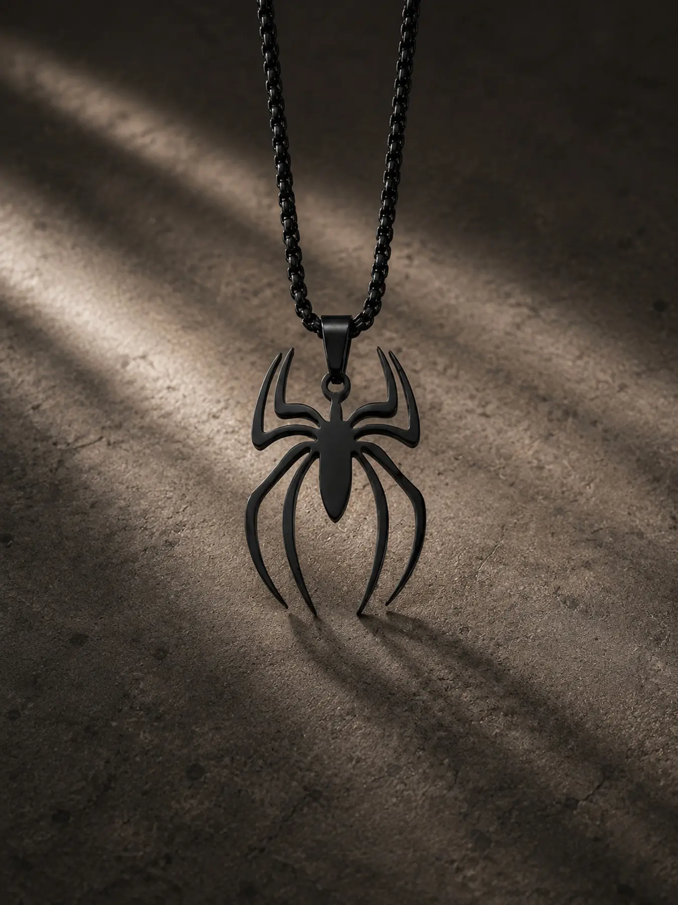 Unisex spider necklace, made of titanium stainless steel, available in gold, silver, and black. Lightweight and stylish, this cool gothic spider pendant necklace is perfect for teenagers to wear for Halloween. A unique and fashionable accessory, it also m