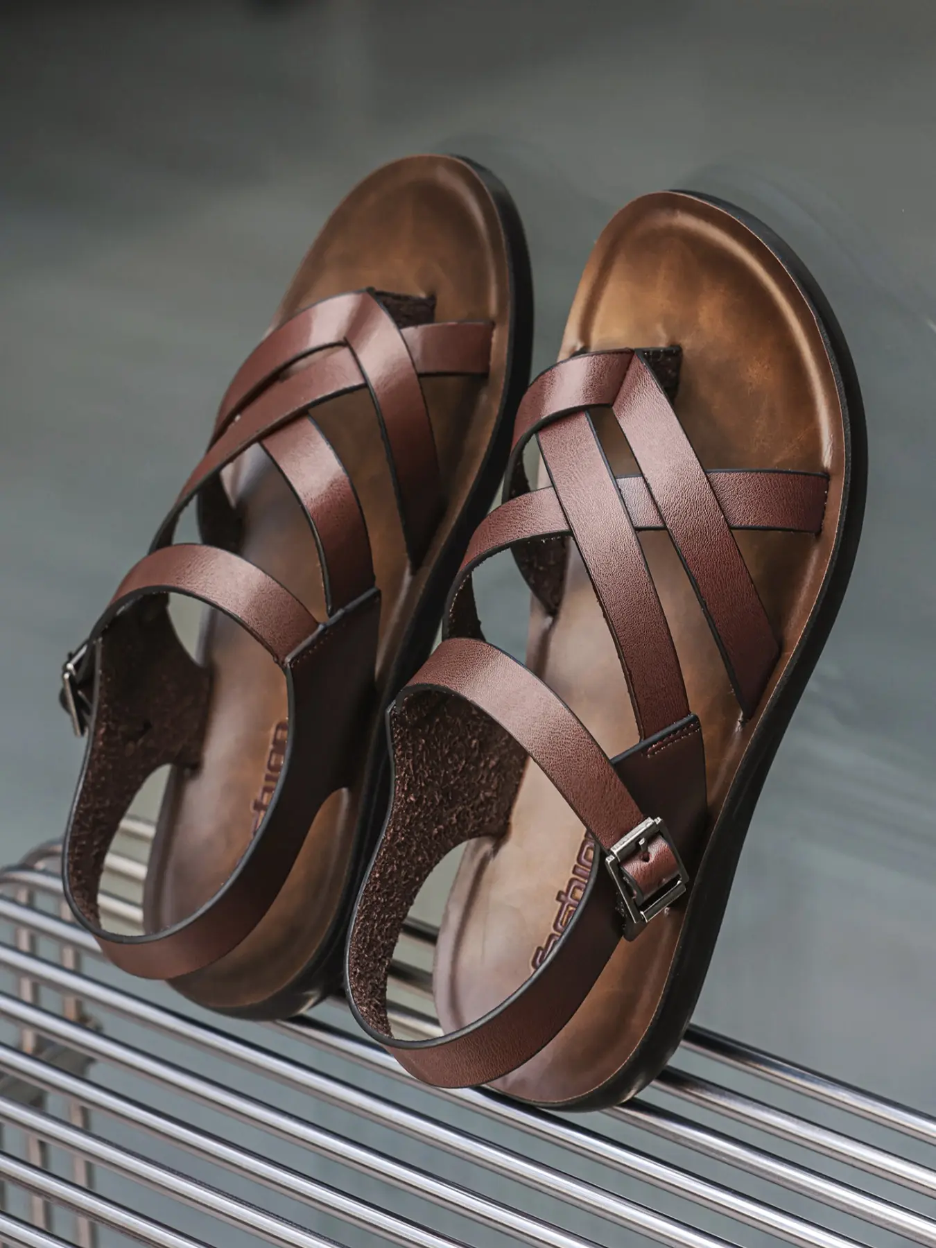Casual Flat Sandals, Outdoor Versatile and Fashionable Beach Shoes, Soft Soled European and American Style Slippers, Flat Summer Shoes