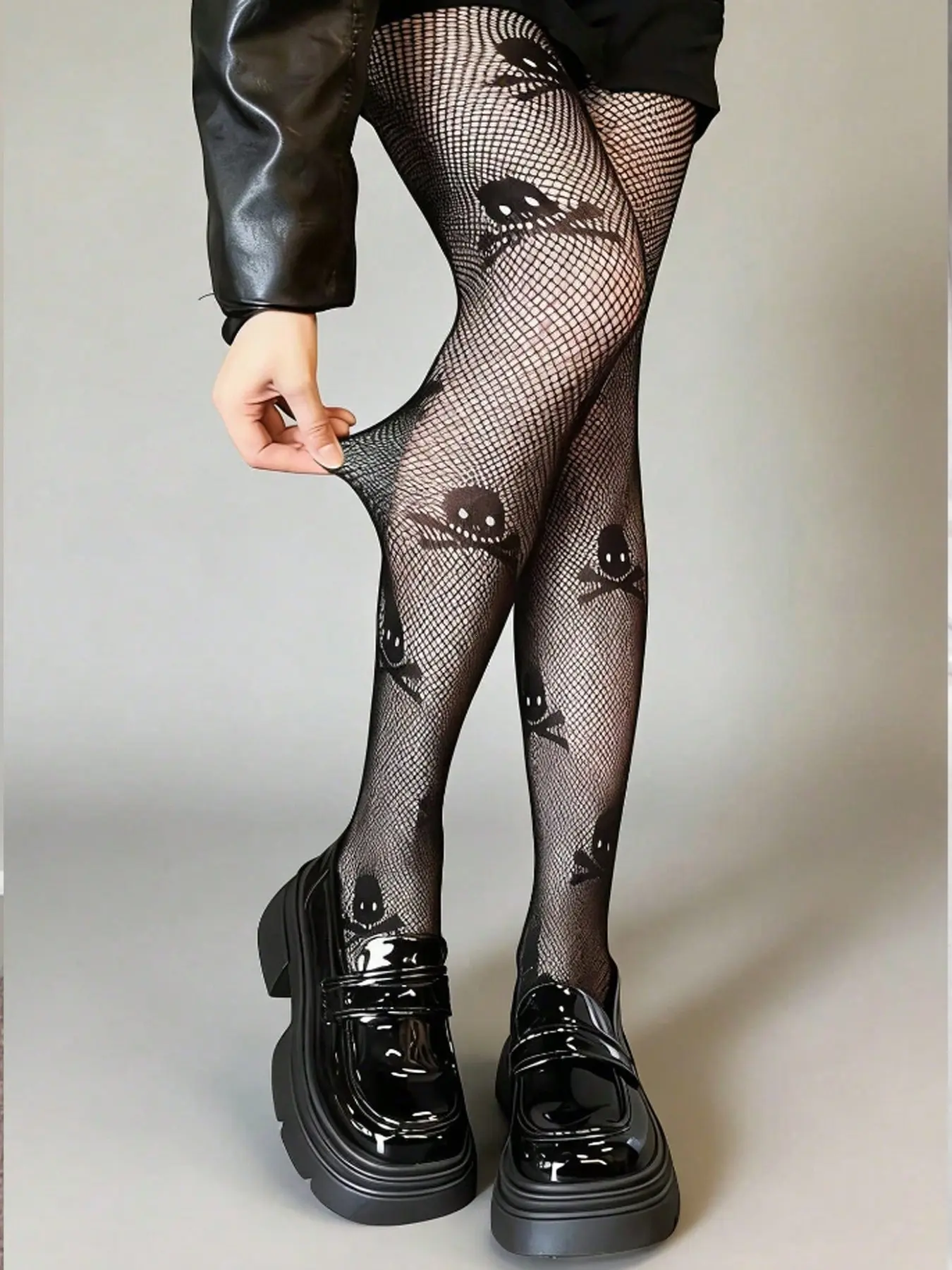 Women's Gothic Halloween Skull Pattern Fishnet Tights, Hollow Out Mesh Tight Socks, Sexy Versatile Full-Length Socks, Perfect for Parties